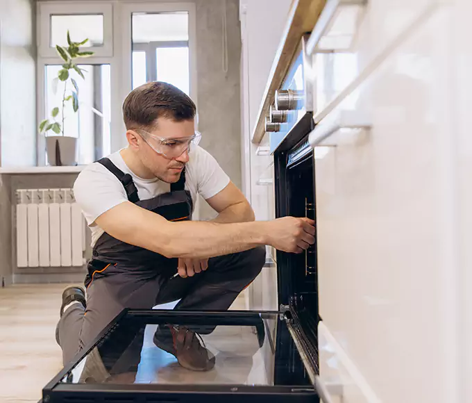 Why Arlington Bakers Rely on Arlington Appliance Pro for Every Electric Oven Fix?